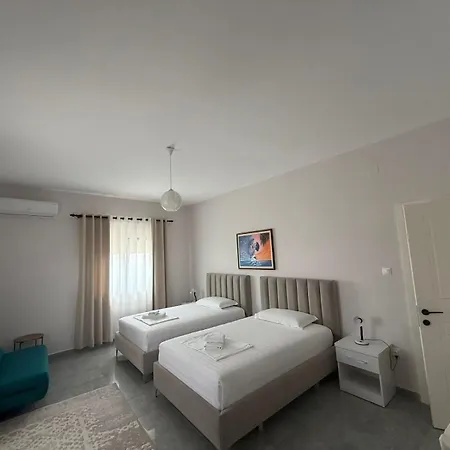 Duka Inn *