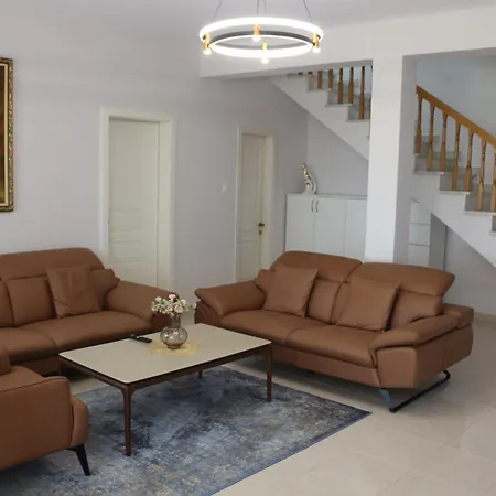 Duka Inn Krujë